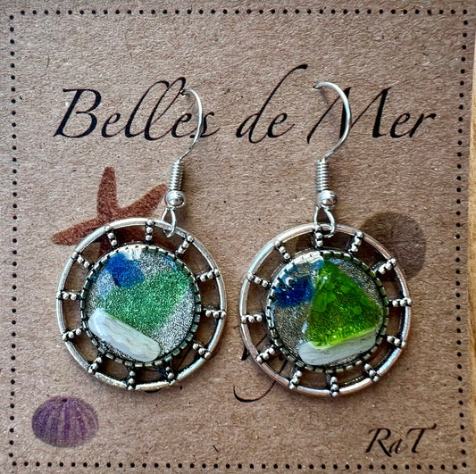 Boucles d’oreilles verre dépoli et coquillages