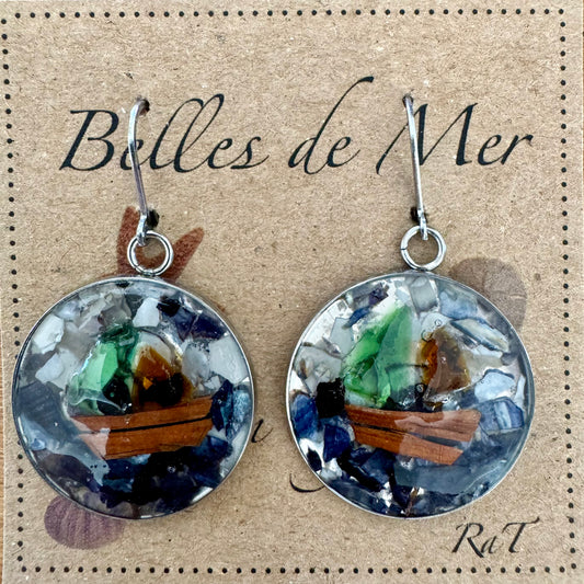 Boucles d'oreilles larme de sirène, bois flotté et nacre de moules