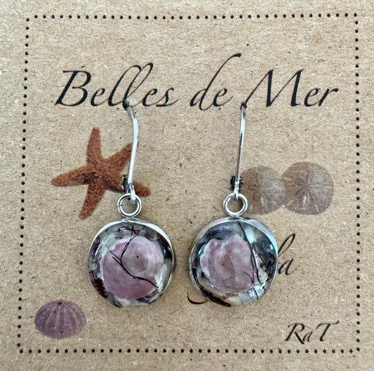 Boucles d'oreilles nacre de moules, corail et algues rouges