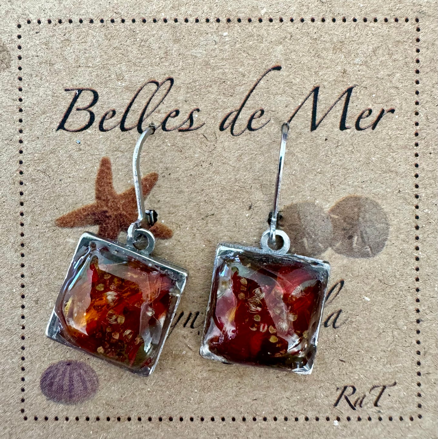 Boucles d'oreilles pétales de soucis et morceaux de fougères