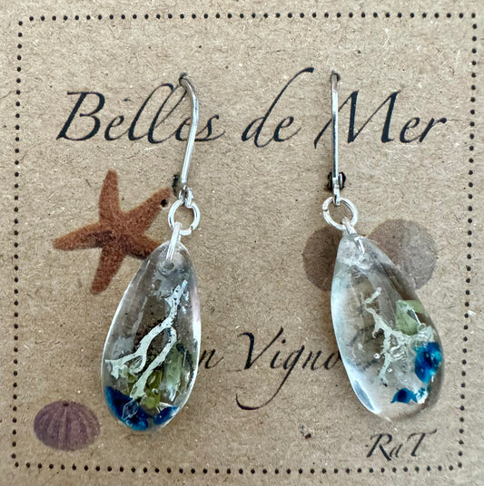 Boucles d'oreilles lichen et fleurs d'achillée millefeuille