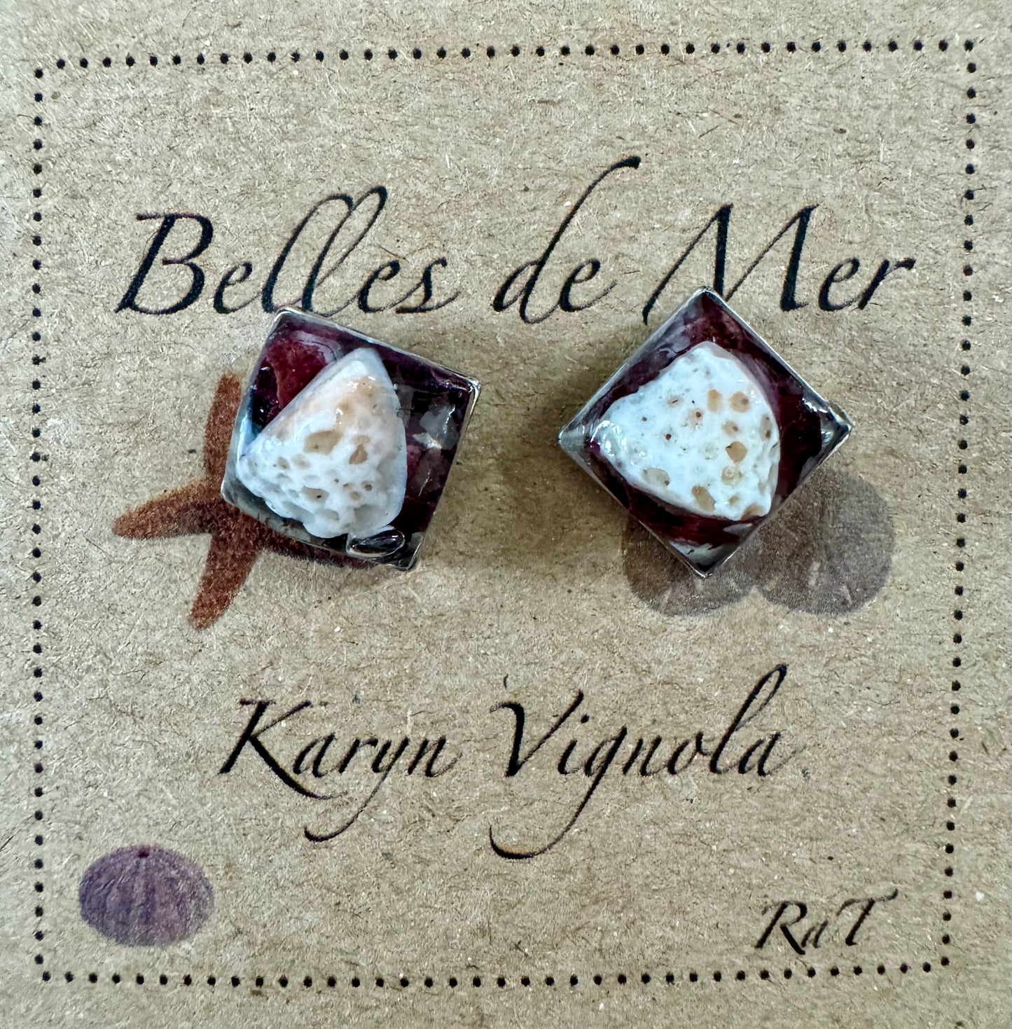 Boucles d'oreilles corail et main palmée de mer