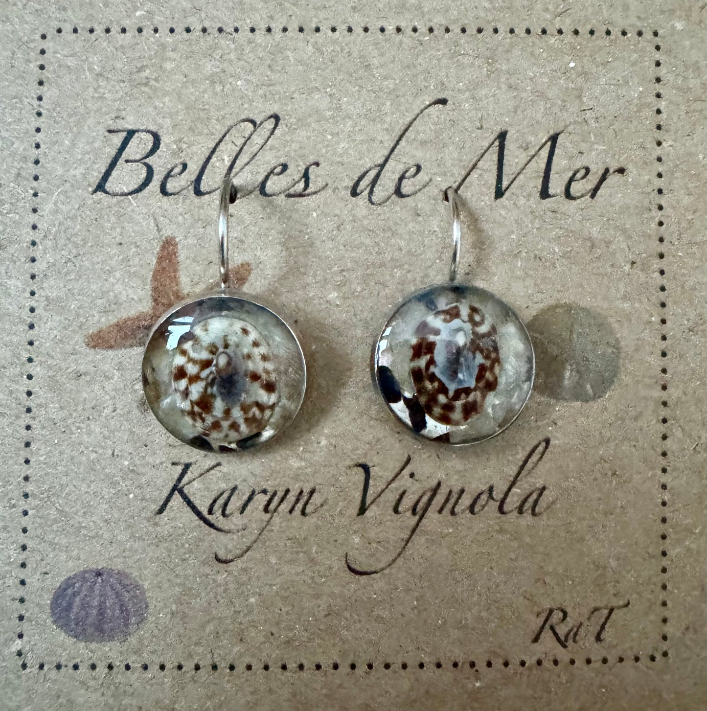 Boucles d'oreilles patelles du volcan et nacre de moules