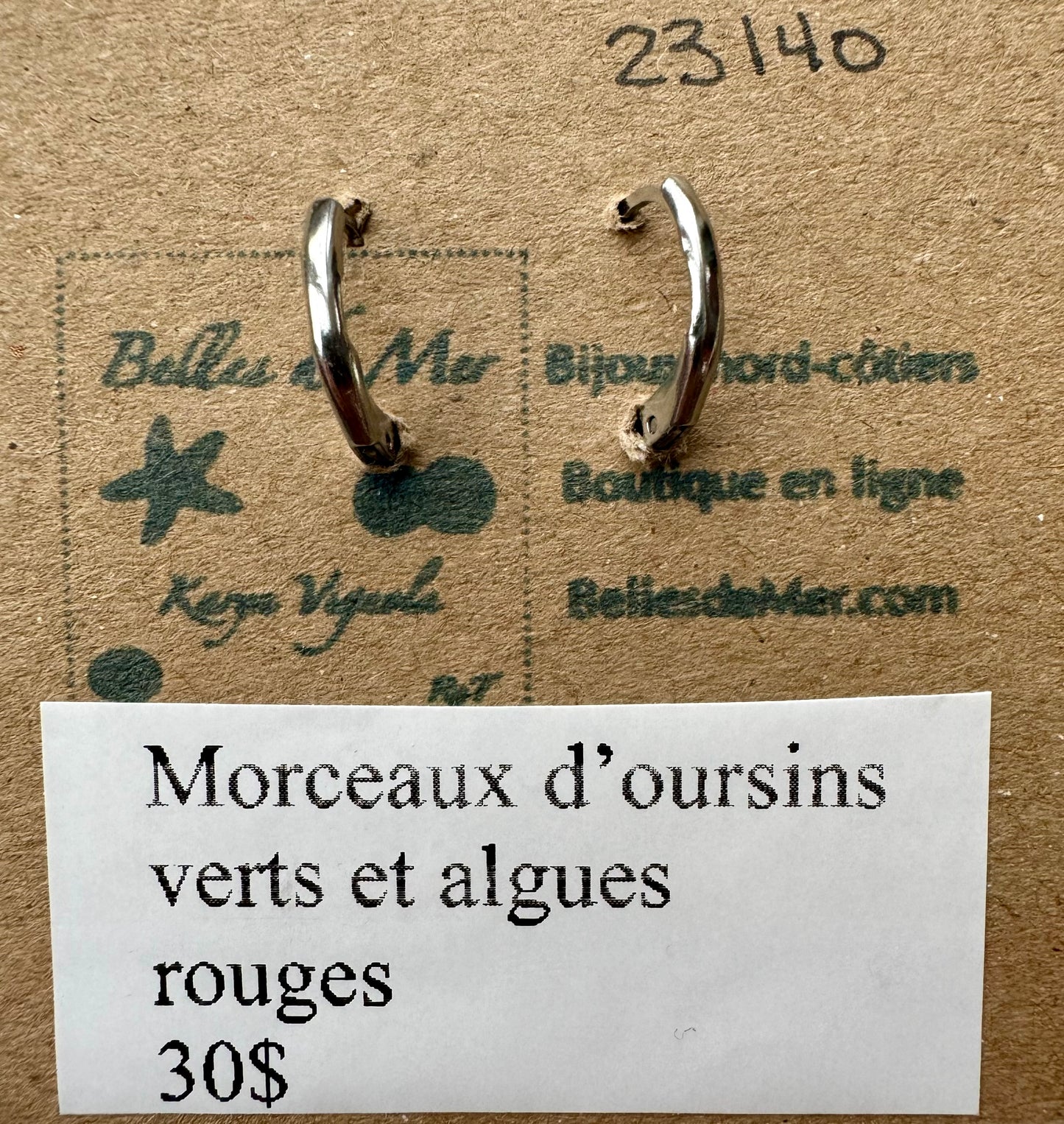 Boucles d'oreilles morceaux d'oursins verts et algues rouges