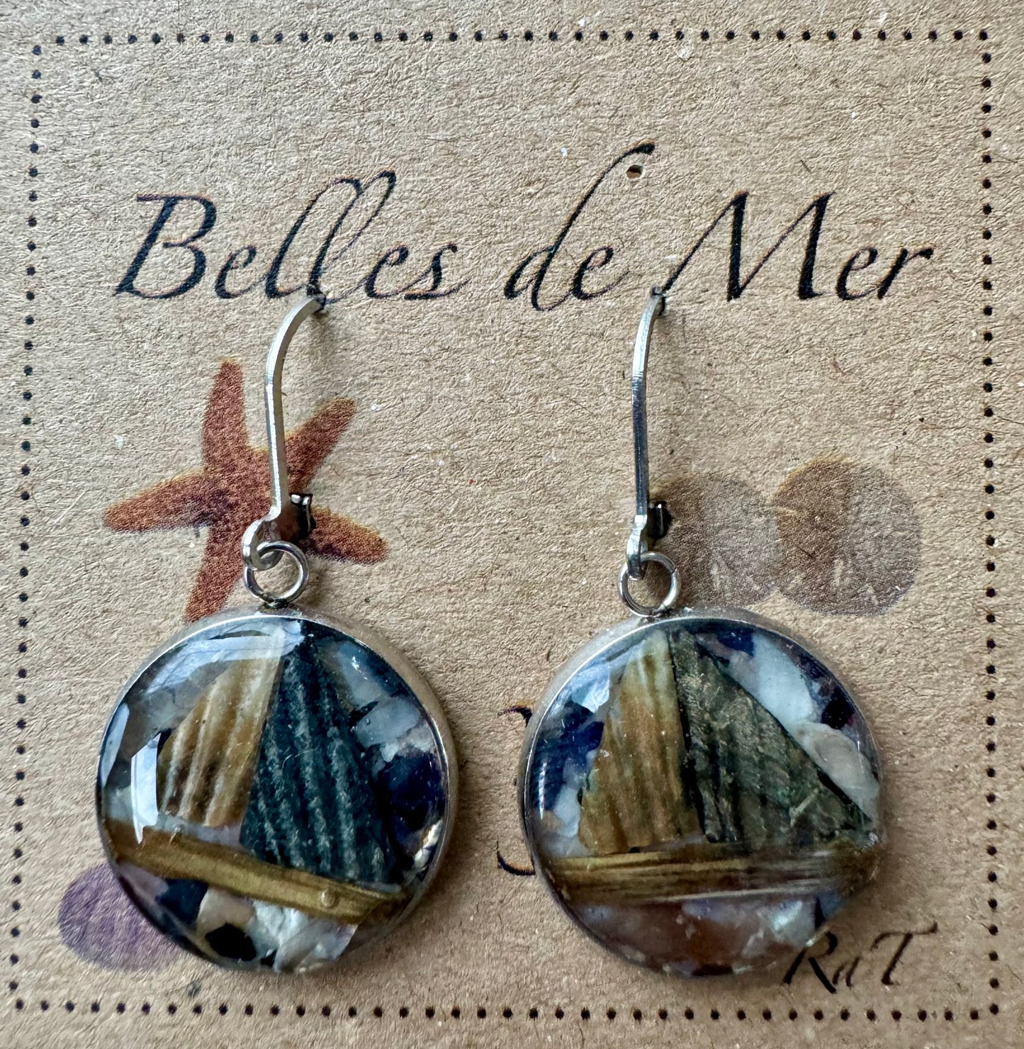 Boucles d'oreilles coquillages de pétoncles, bois et nacre de moules