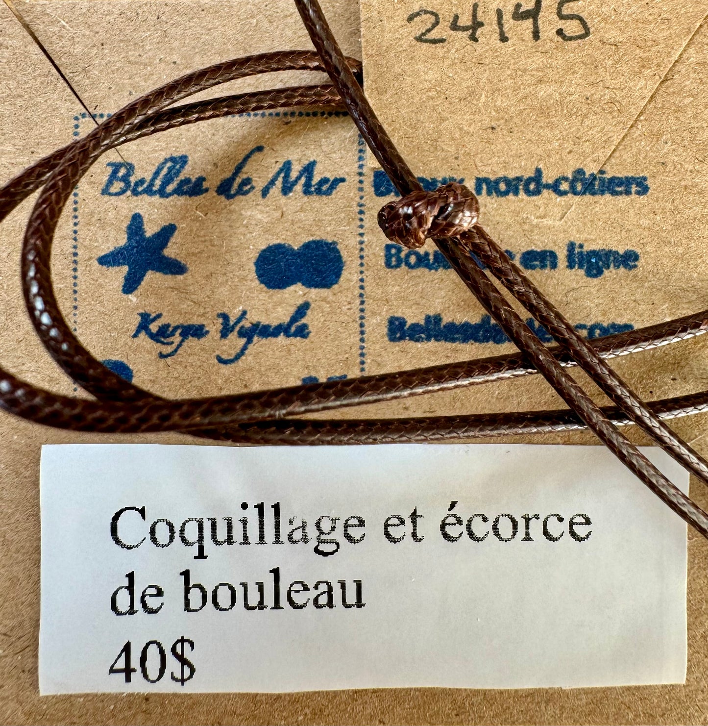 Pendentif coquillage et écorce de bouleau