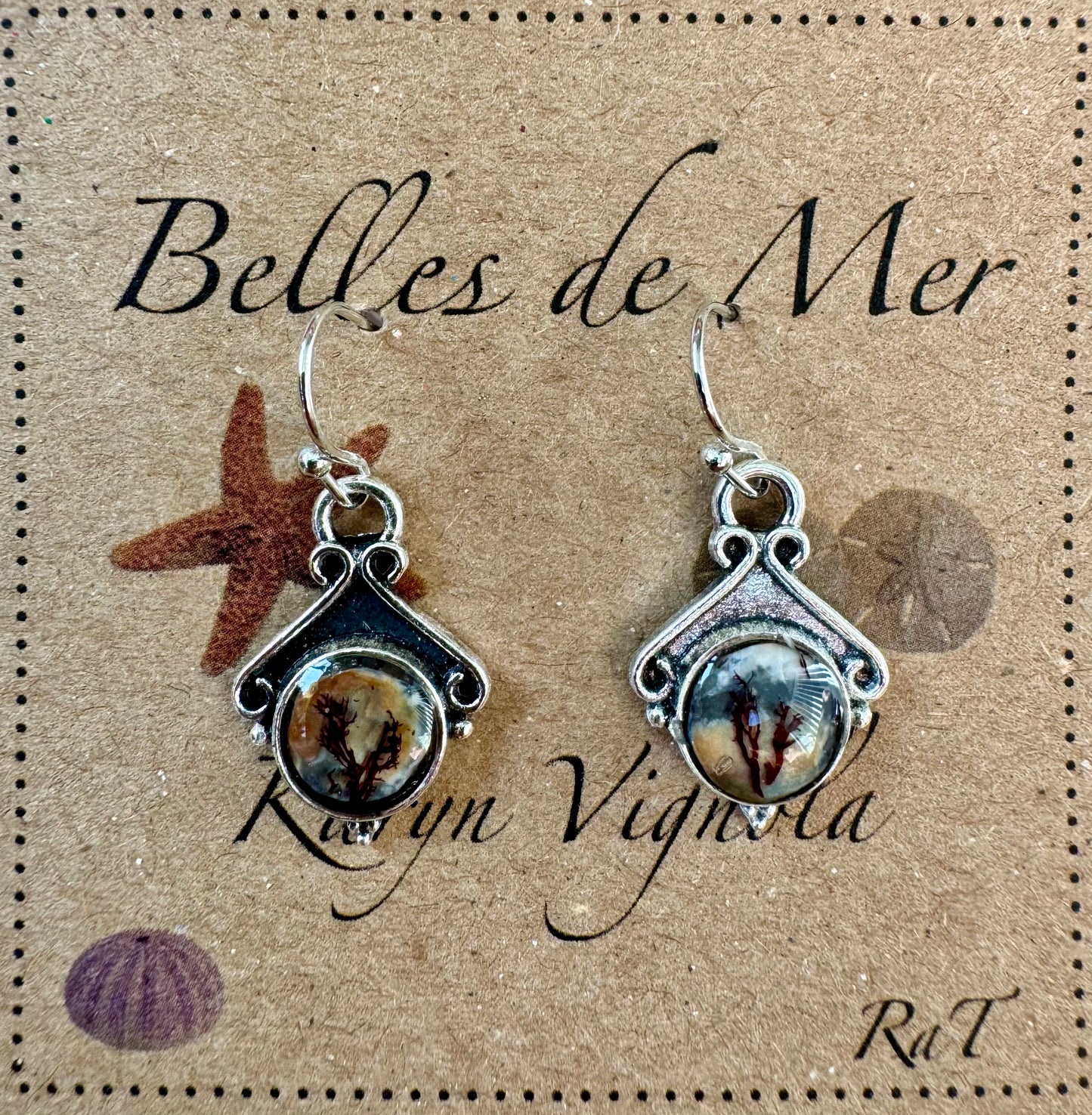 Boucles d'oreilles coquillage de pétoncles et algues rouges