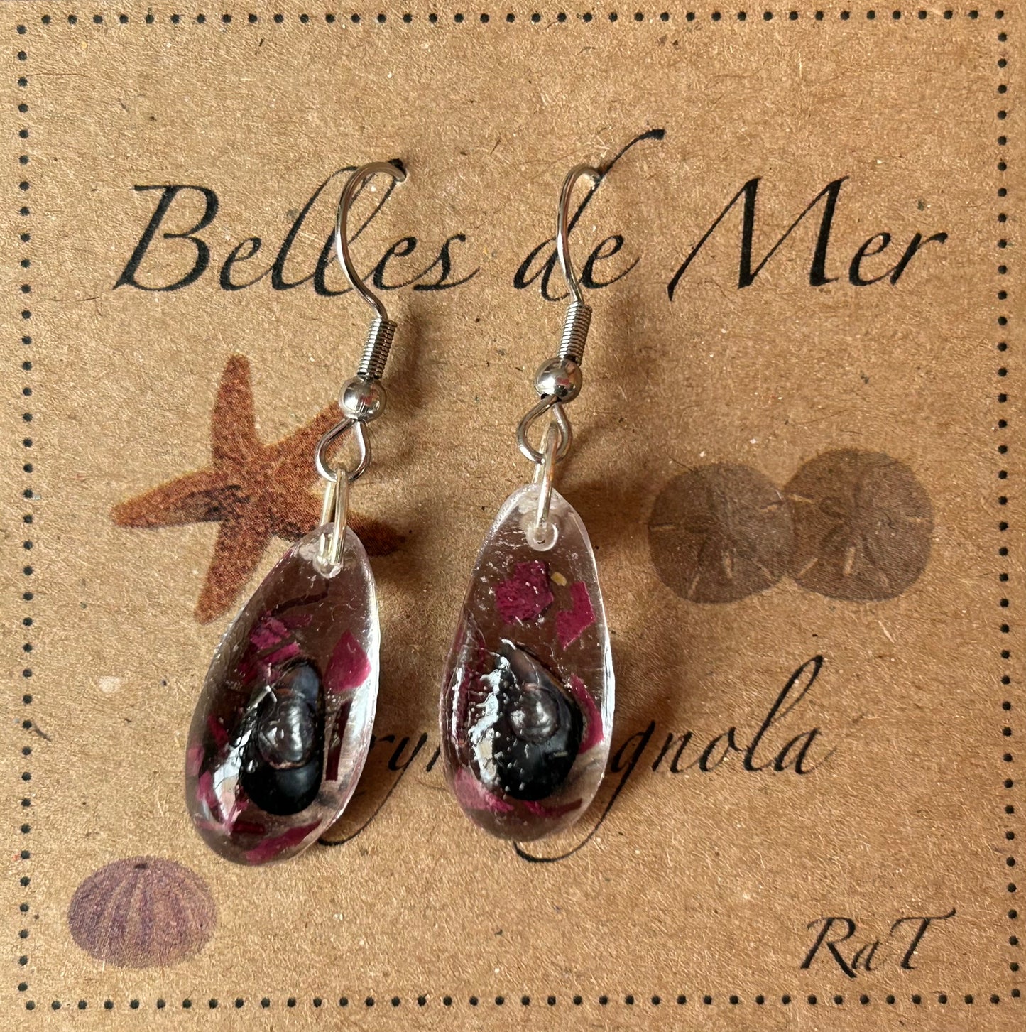 Boucles d’oreilles moules et pétales de rose