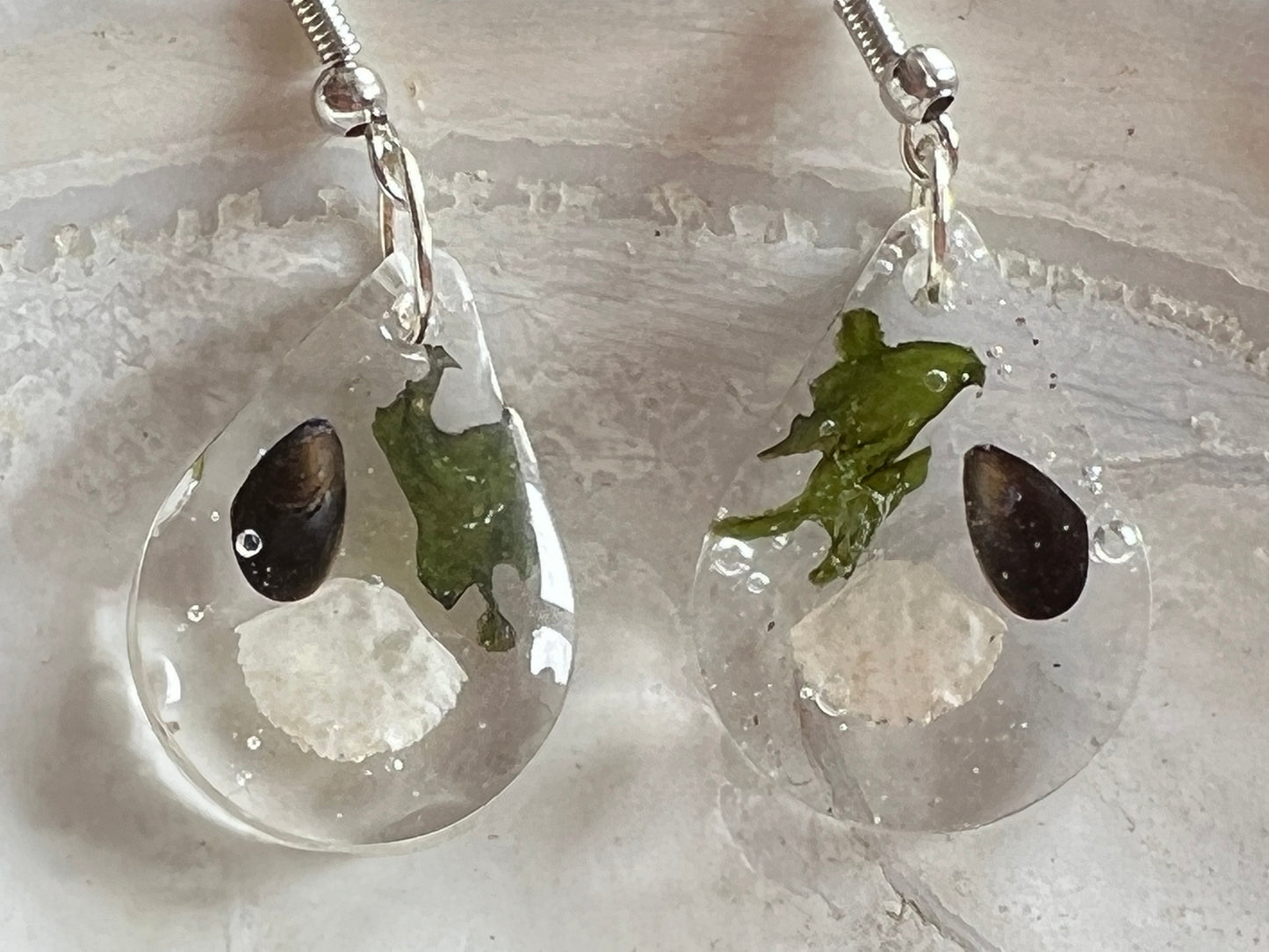 Boucles d’oreilles moule et crabe