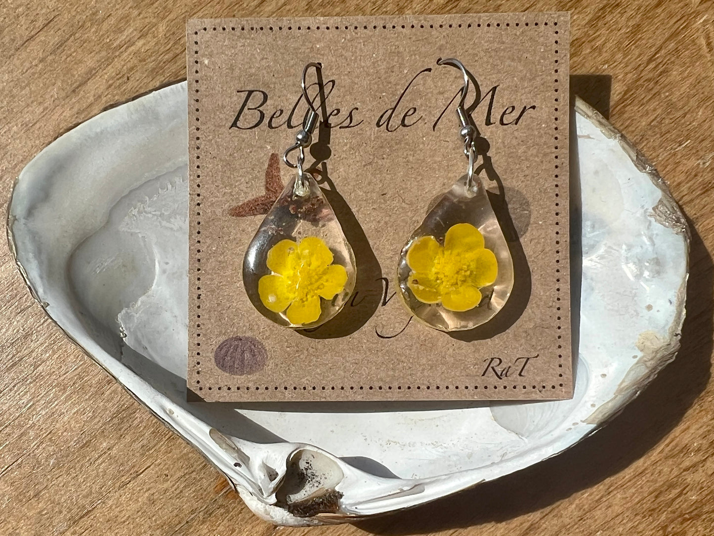 Boucles d’oreilles boutons d'or 3